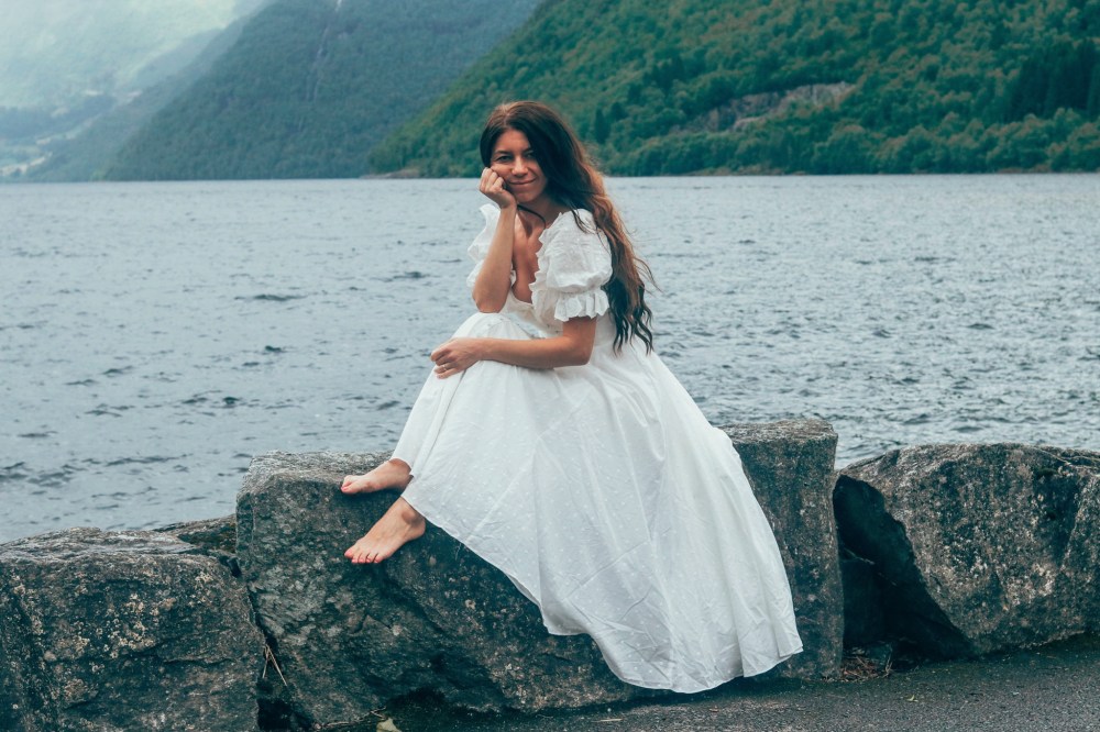 Wild Norway : Puffins, flowers & endless light
